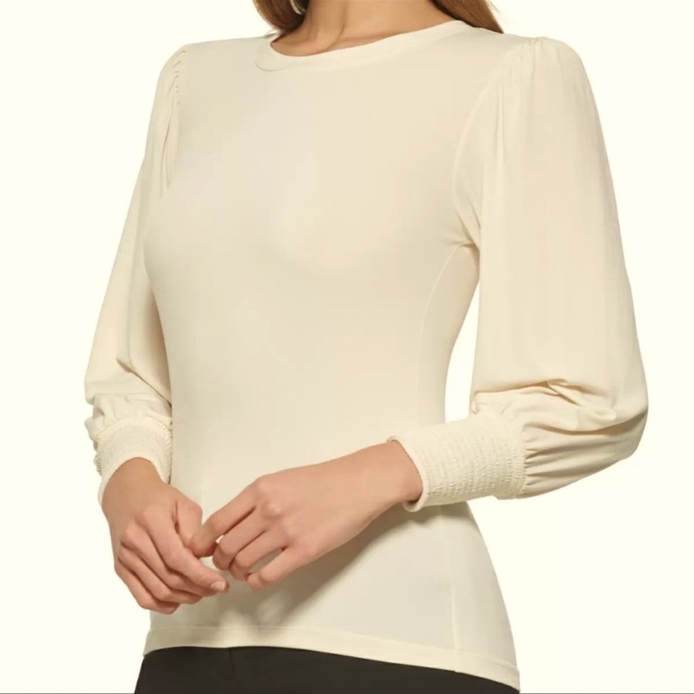 DKNY Blouse Ballon Sleeve Cream Long Sleeve
NWT Sz S